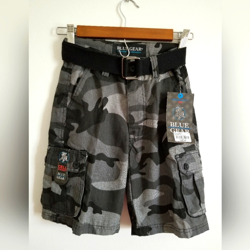 New Blue Gear boys  Camouflage Cargo shorts size 8